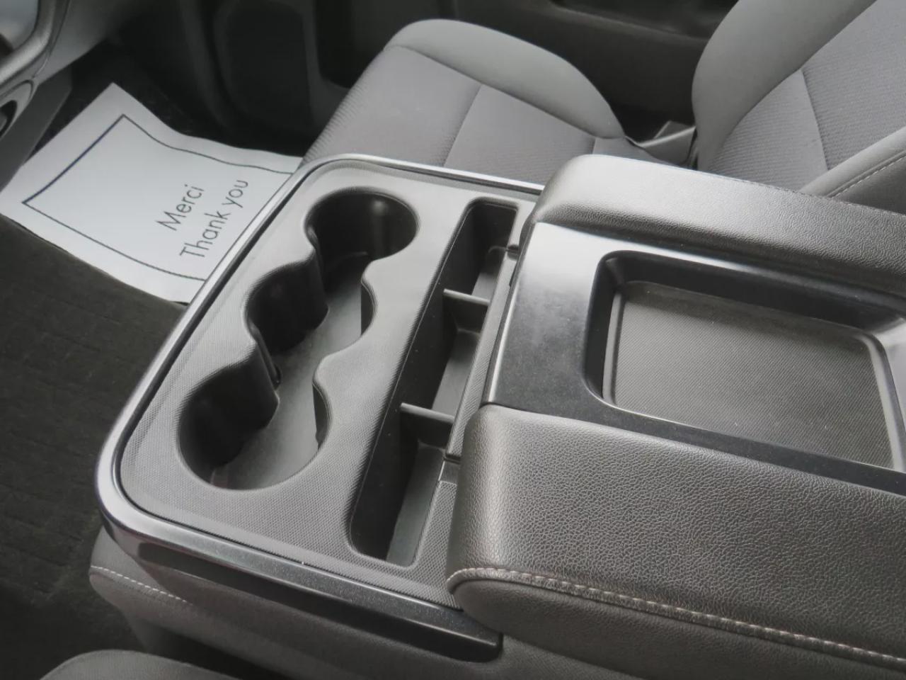 2018 GMC Sierra 1500 SLE (**CLEAN TITLE/NO ACCIDENTS!!**SAFETY/CERTIFIED**4WD**TRAILER HITCH**RUNNING BOARDS**TONNEAU COVER**REMOTE START**POWER SEATS**FOG LIGHTS**DIGITAL TOUCHSCREEN**REVERSE CAMERA**DUAL CLIMATE CONTROL**HEATED SEATS**BLUETOOTH**CRUISE CONTROL**) Photo