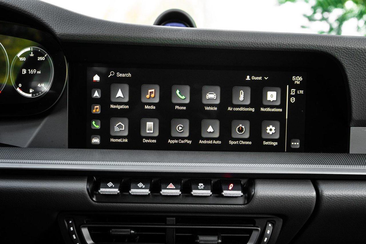 2022 Porsche 911 Carrera Photo