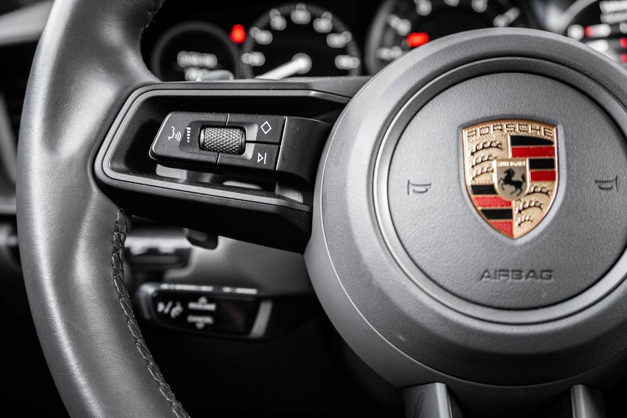 2022 Porsche 911 Carrera Photo