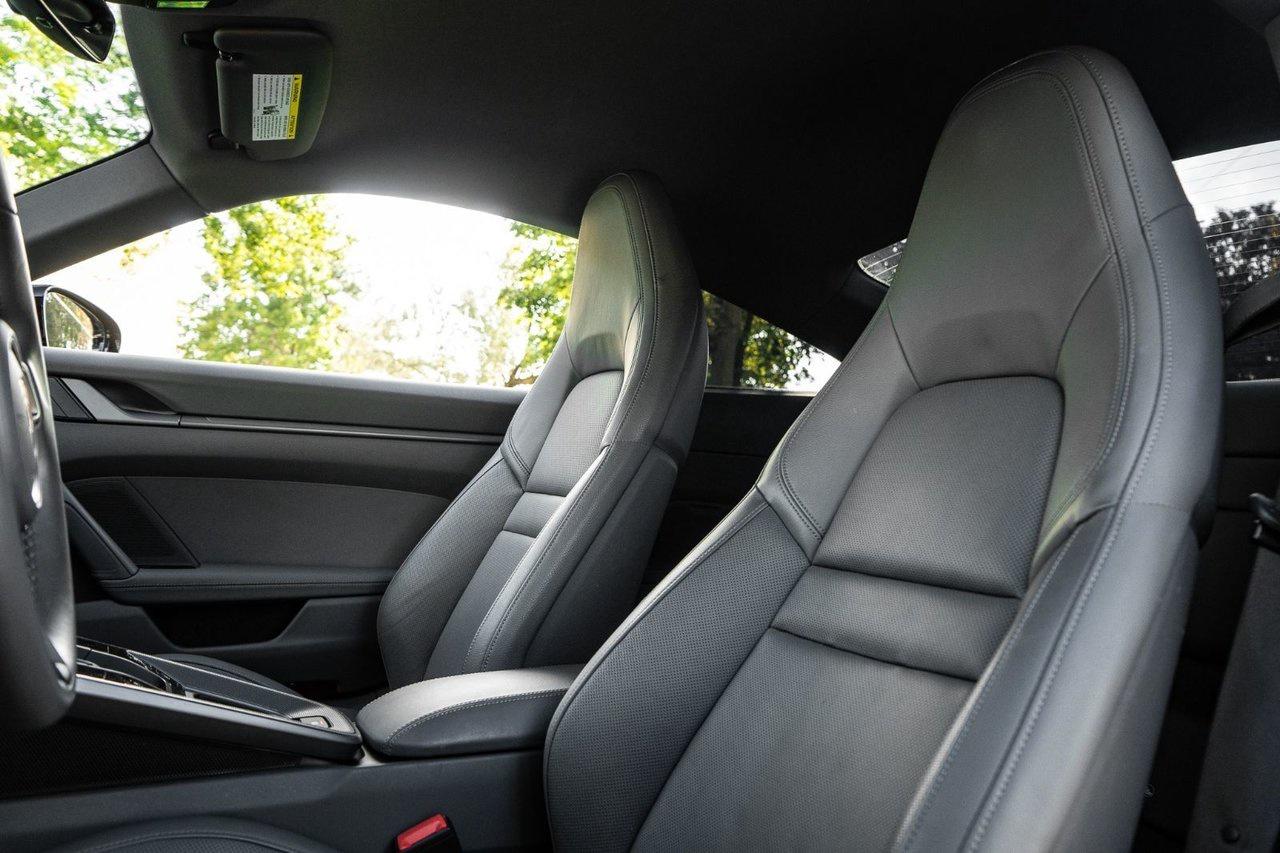 2022 Porsche 911 Carrera Photo