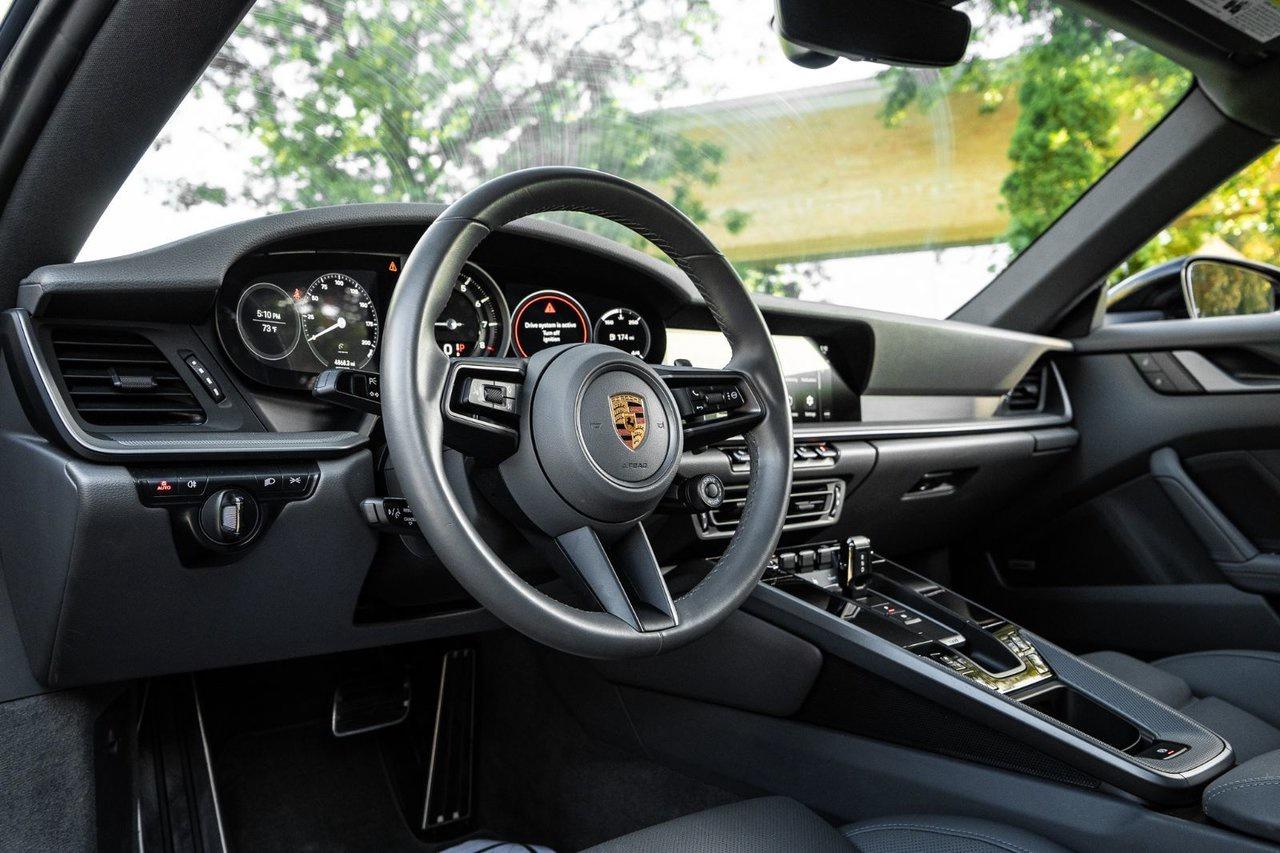 2022 Porsche 911 Carrera Photo