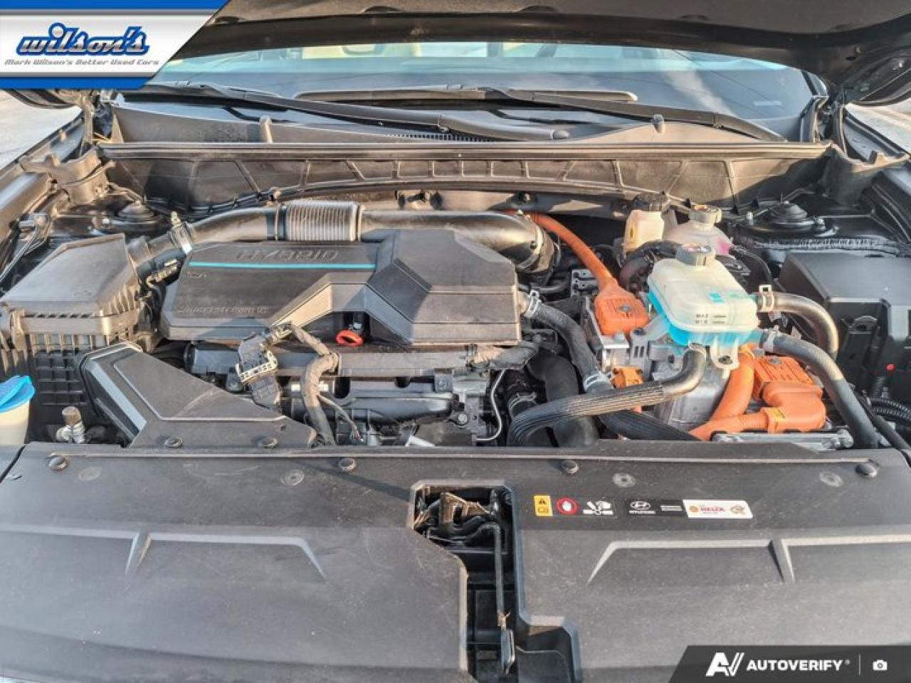 2022 Hyundai Tucson Plug-In Hybrid Ultimate | Leather | Nav | Moonroof | Heated and Cooled Seats | Heated Steering | and More! Photo