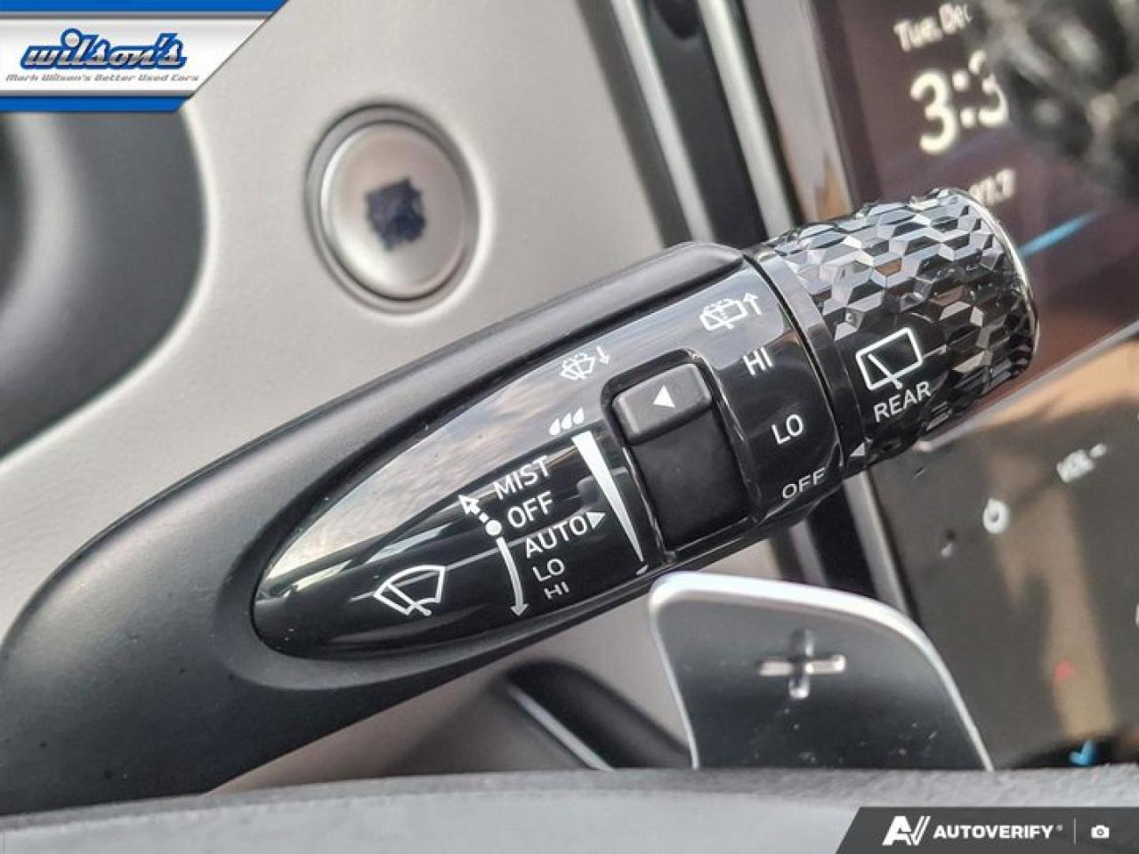 2022 Hyundai Tucson Plug-In Hybrid Ultimate | Leather | Nav | Moonroof | Heated and Cooled Seats | Heated Steering | and More! Photo