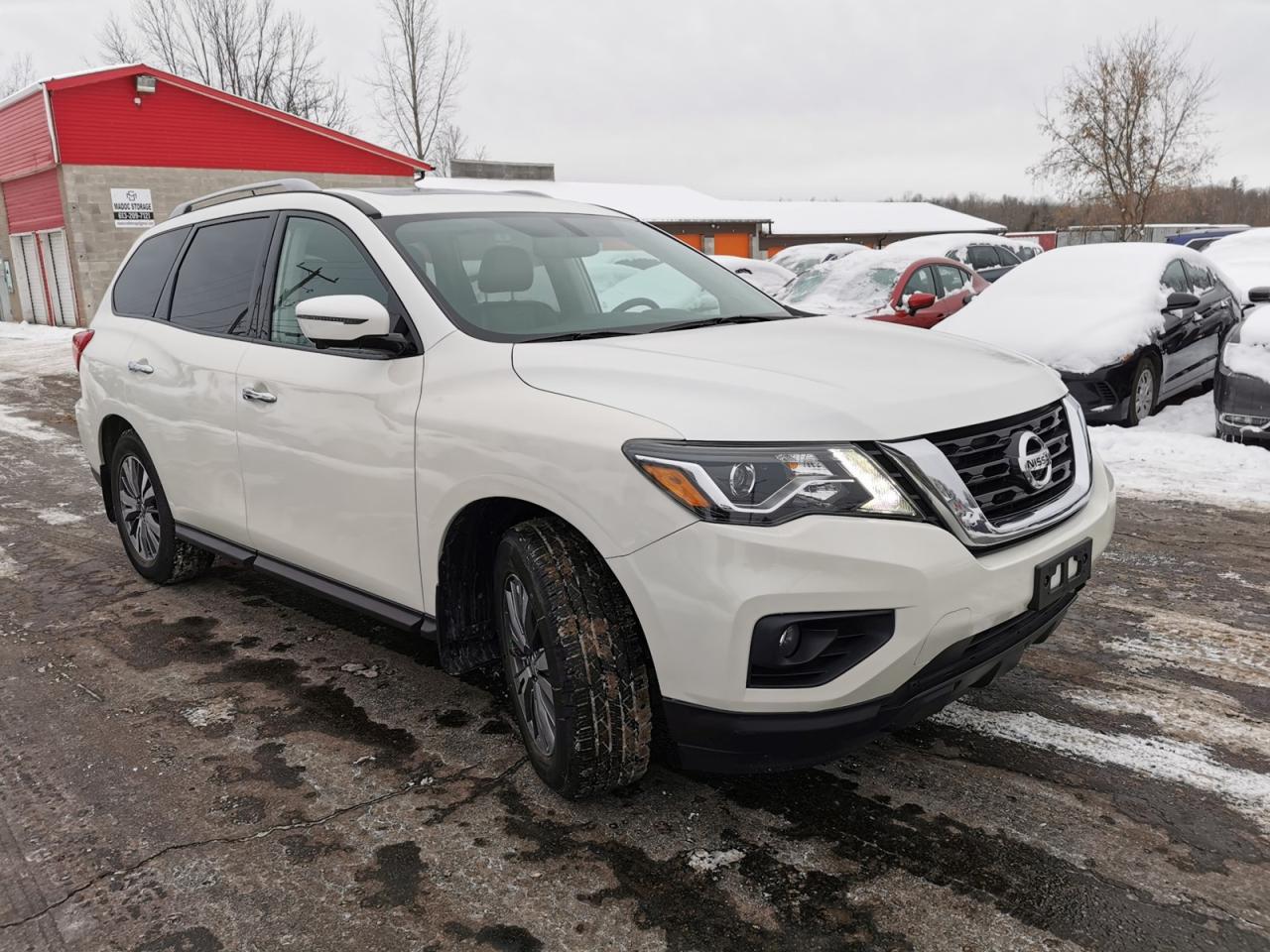 2017 Nissan Pathfinder SL 4WD - Photo #7
