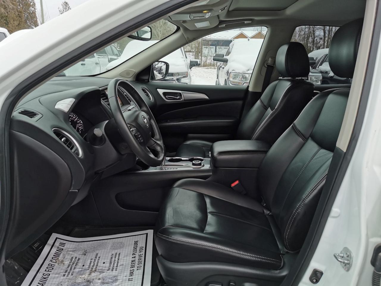 2017 Nissan Pathfinder SL 4WD - Photo #12