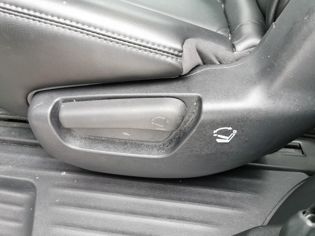 2017 Nissan Pathfinder SL 4WD - Photo #16