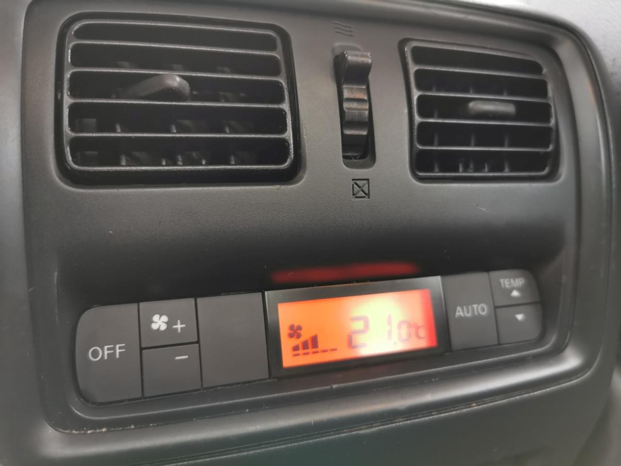 2017 Nissan Pathfinder SL 4WD - Photo #18