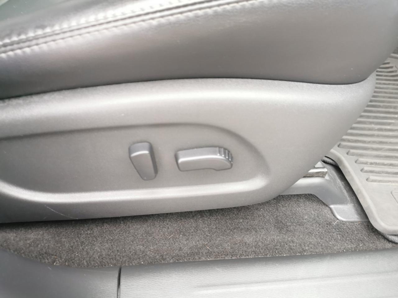 2017 Nissan Pathfinder SL 4WD - Photo #26