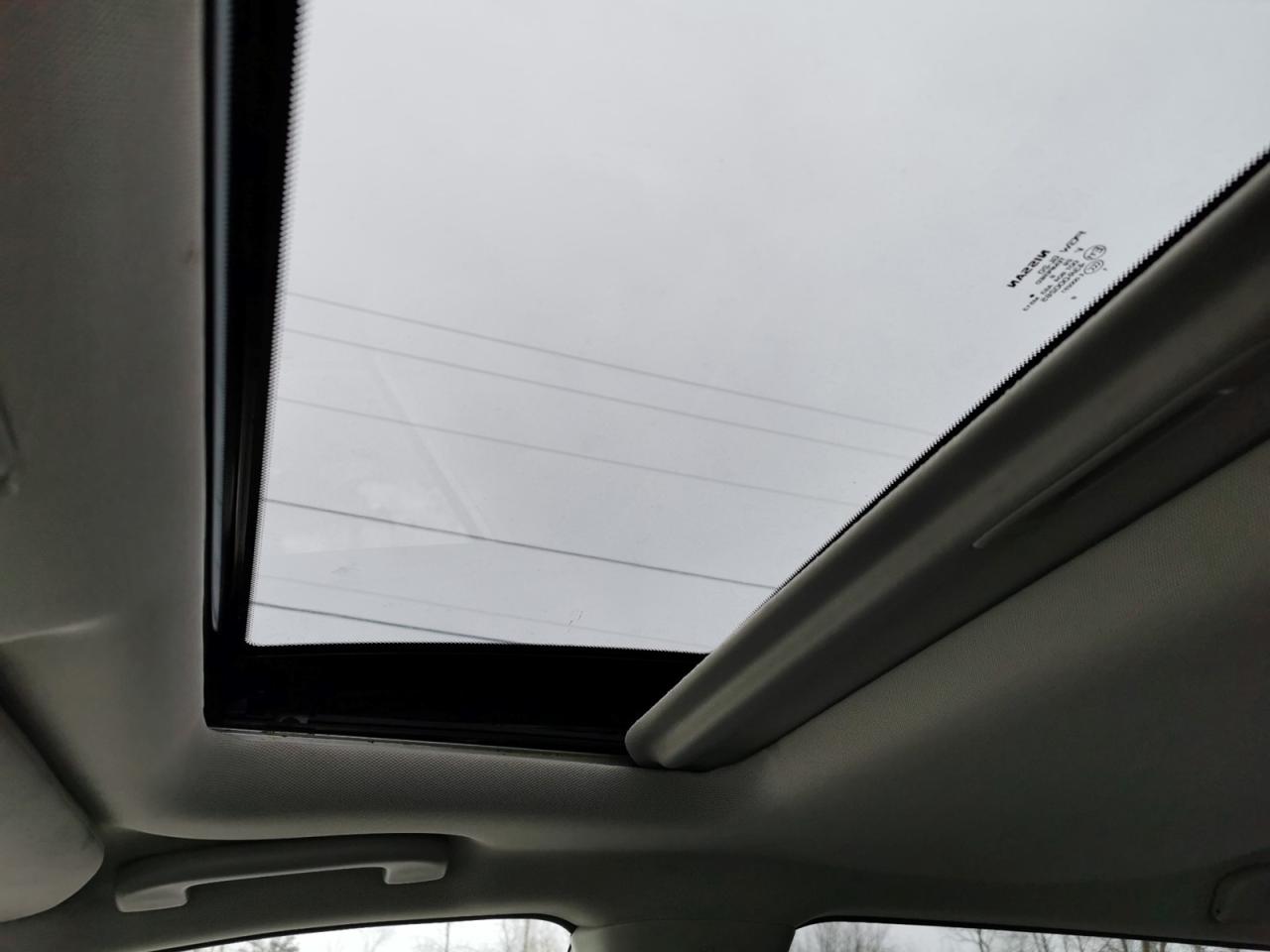 2017 Nissan Pathfinder SL 4WD - Photo #35