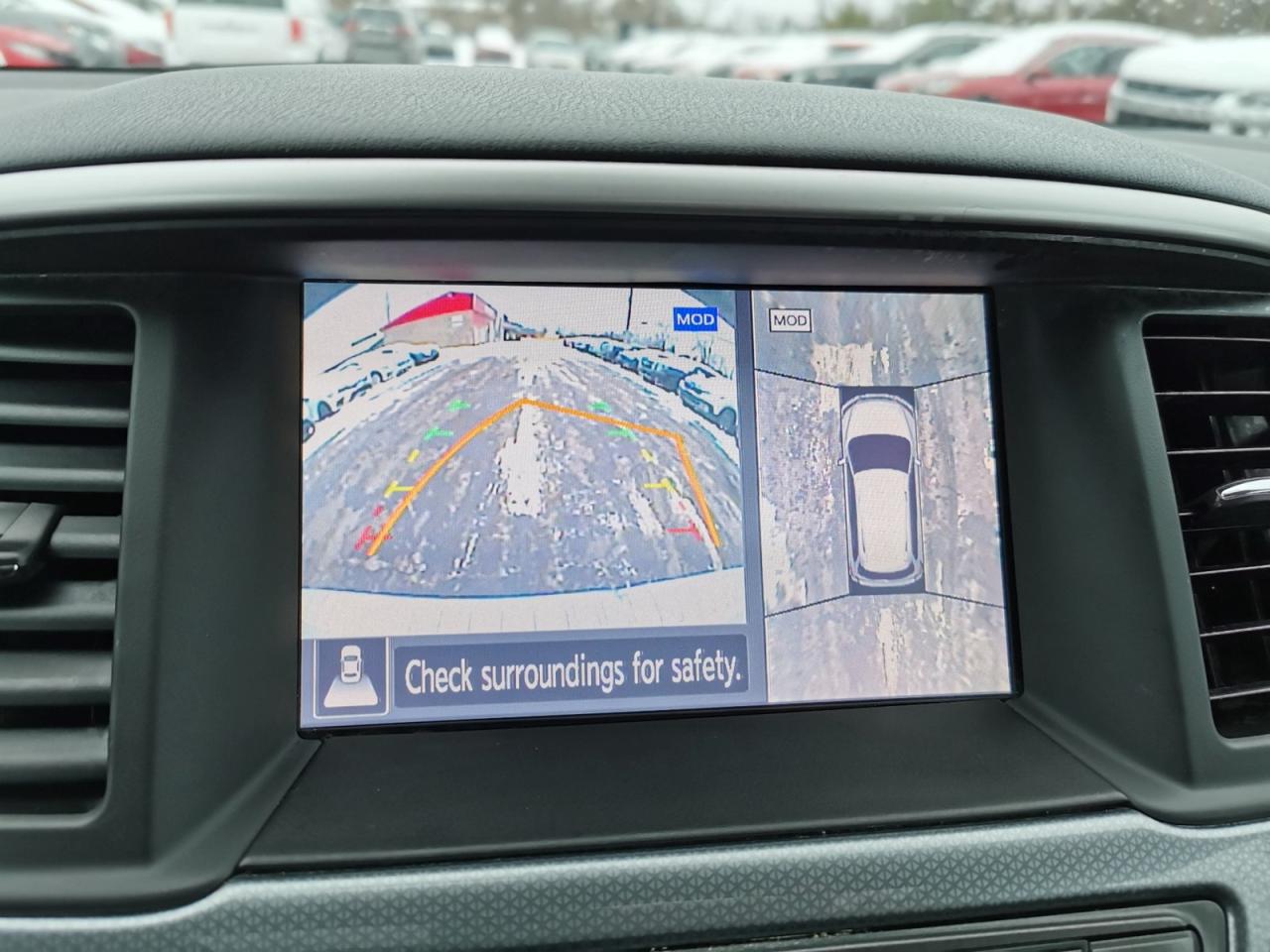 2017 Nissan Pathfinder SL 4WD - Photo #36