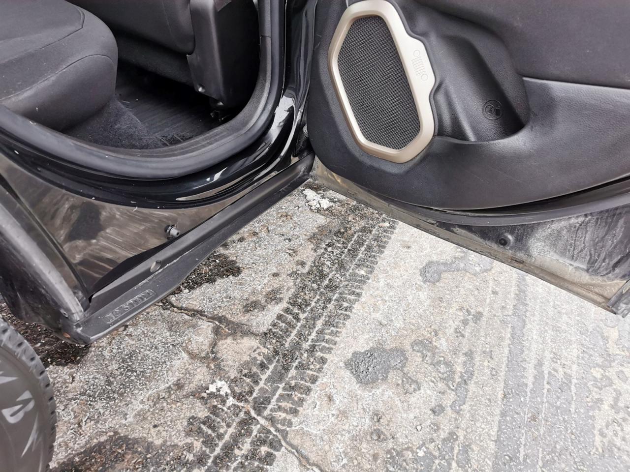 2015 Jeep Renegade Sport - Photo #19