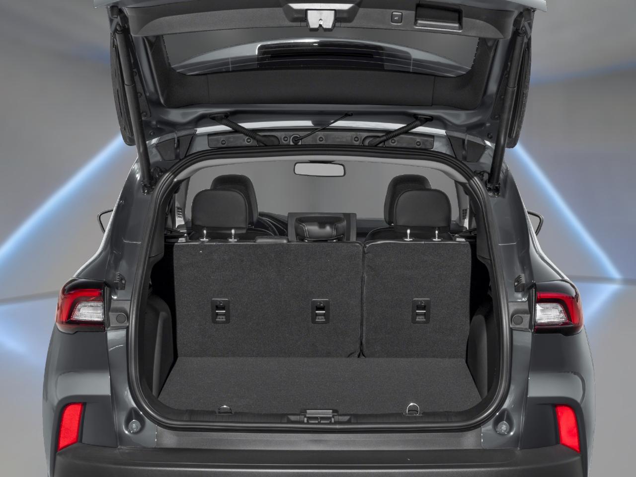 2026 Ford Escape Hybrid PLATINUM Photo