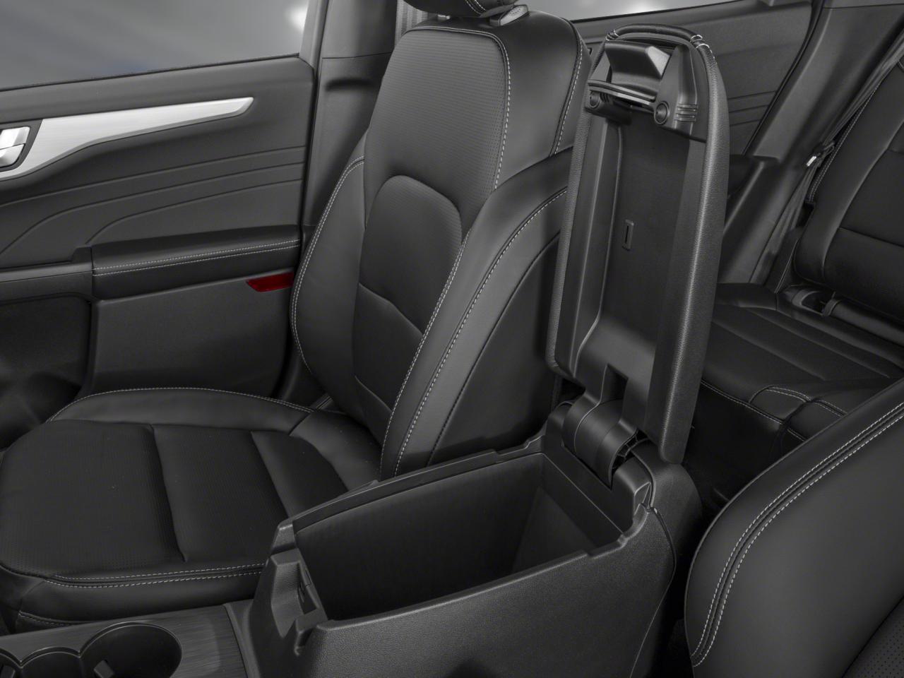 2026 Ford Escape Hybrid PLATINUM Photo