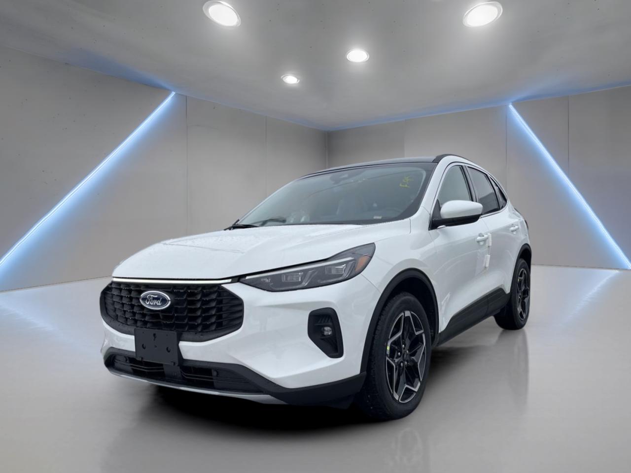 2026 Ford Escape Hybrid PLATINUM Photo