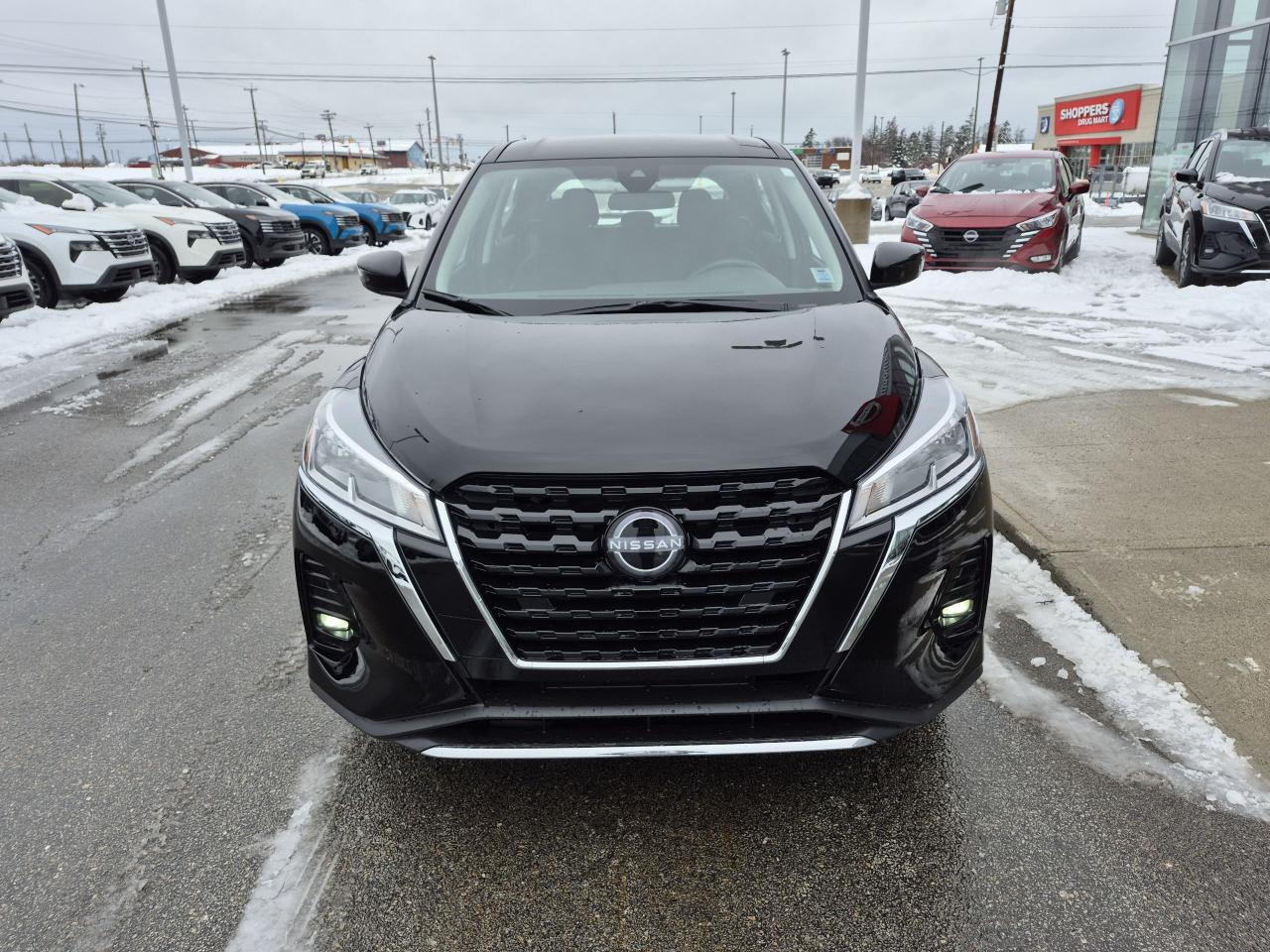 2025 Nissan Kicks Play S FWD Photo17