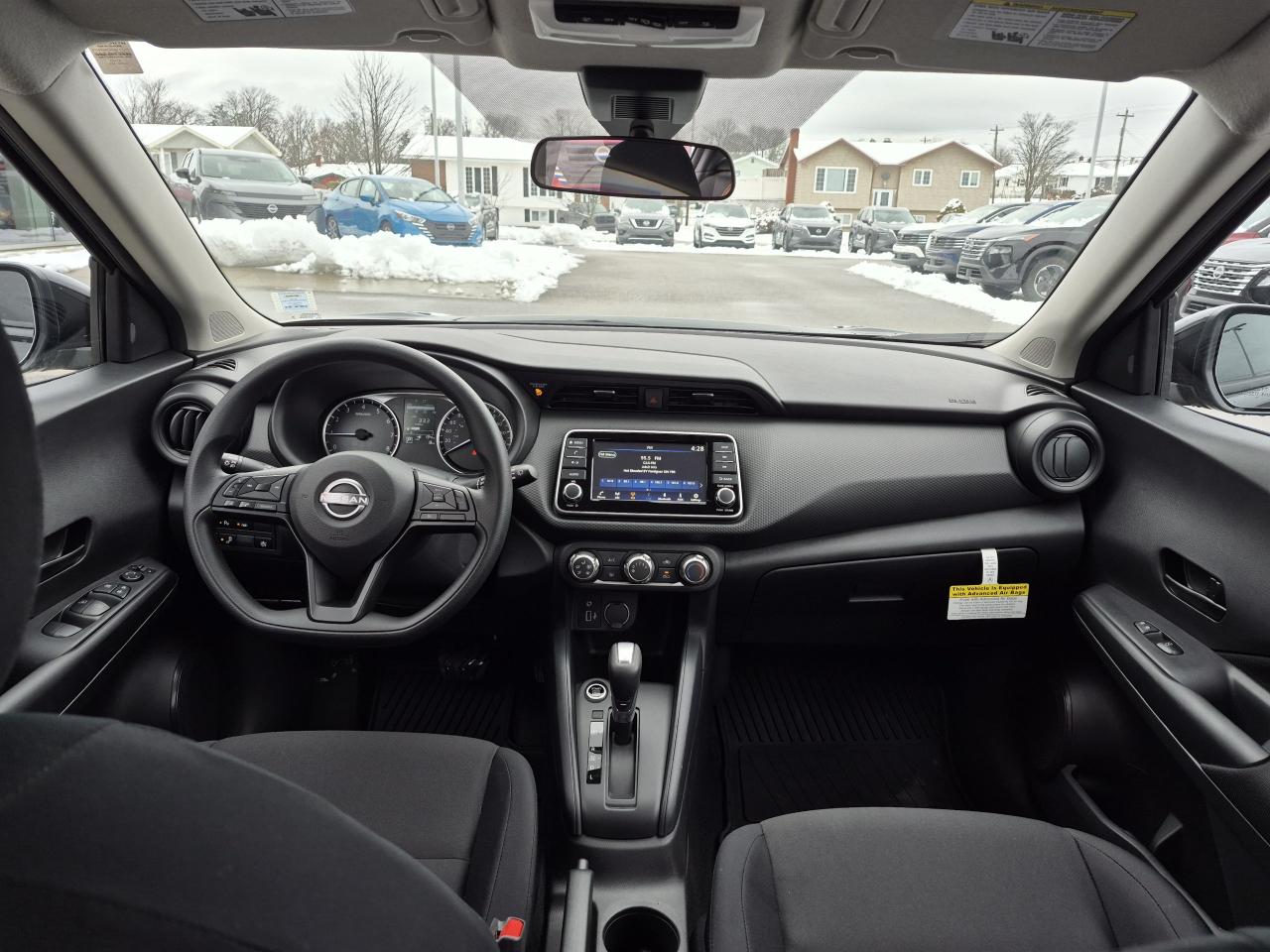 2025 Nissan Kicks Play S FWD Photo12