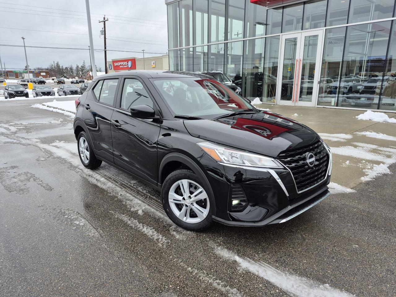 2025 Nissan Kicks Play 