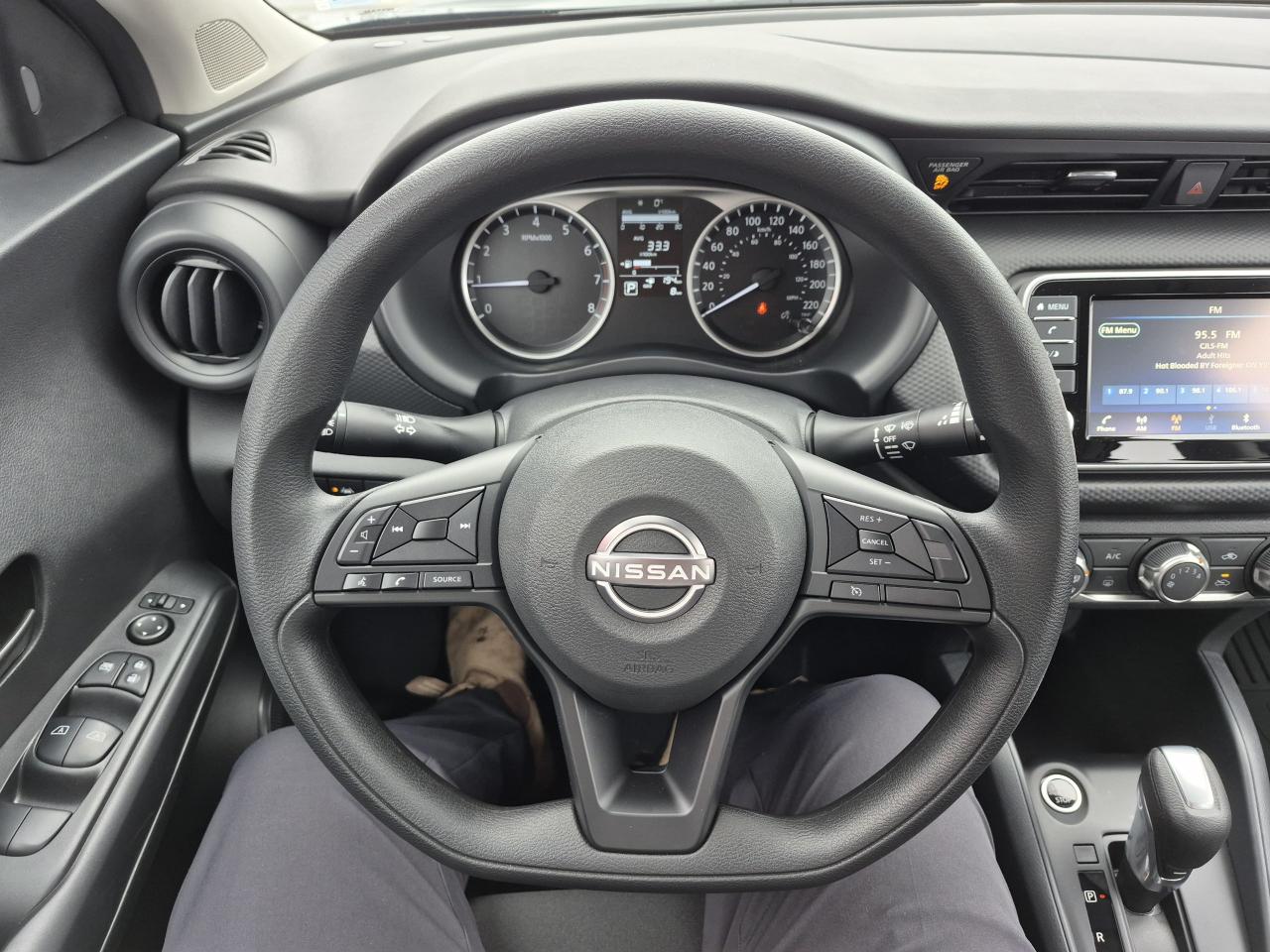 2025 Nissan Kicks Play S FWD Photo21