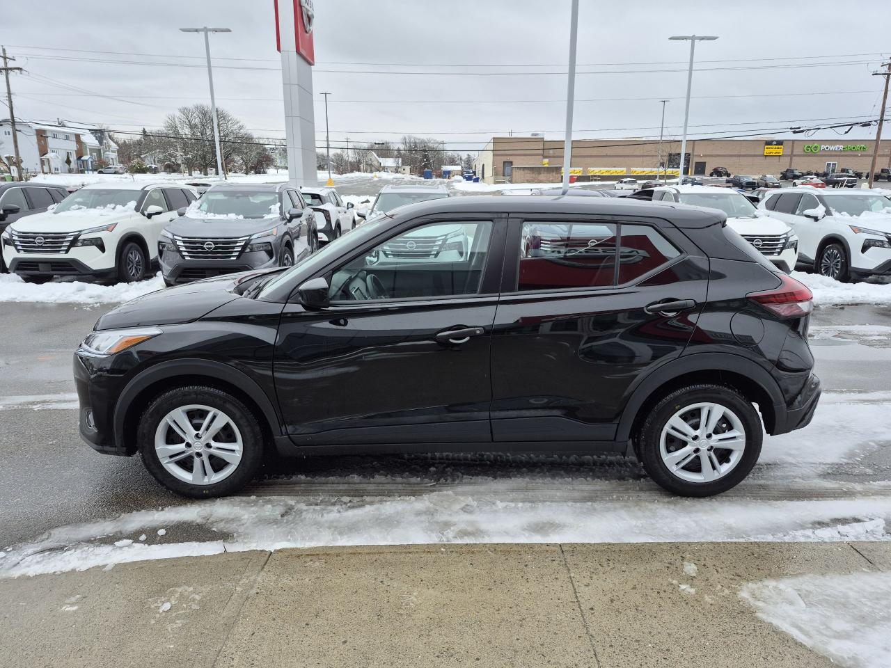 2025 Nissan Kicks Play S FWD Photo18