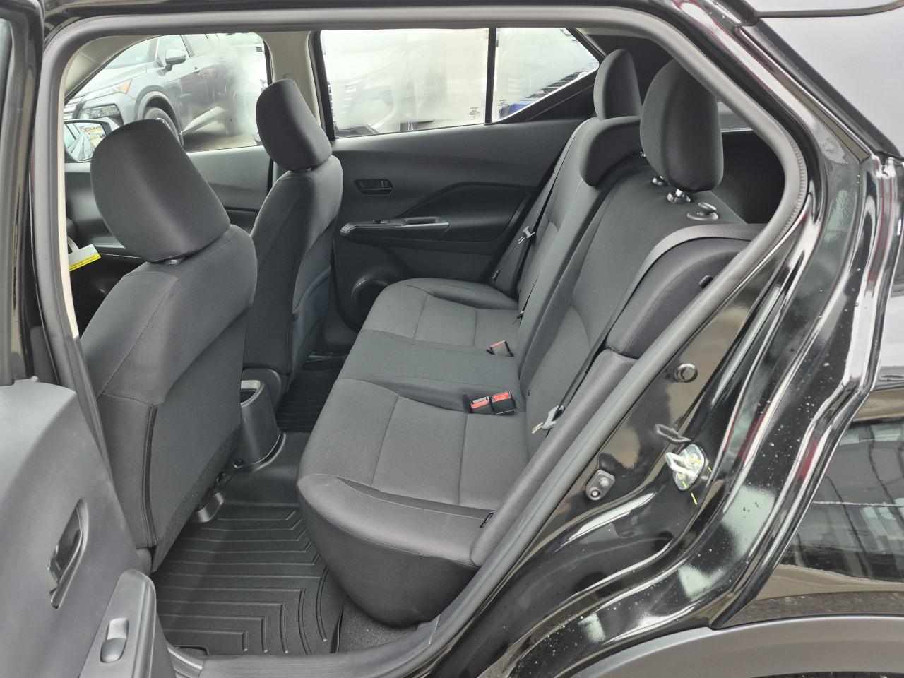 2025 Nissan Kicks Play S FWD Photo28