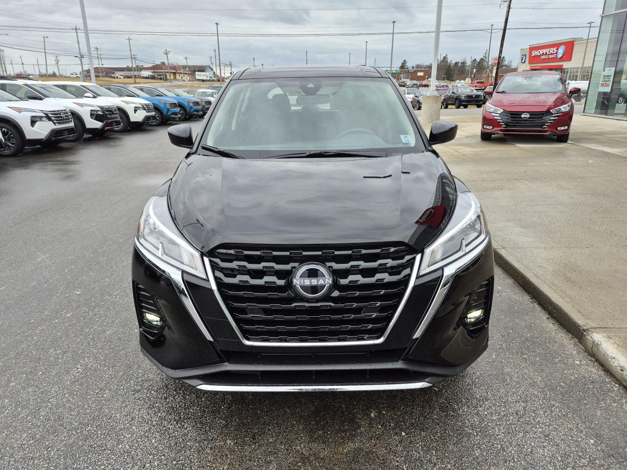 2025 Nissan Kicks Play S FWD Photo2