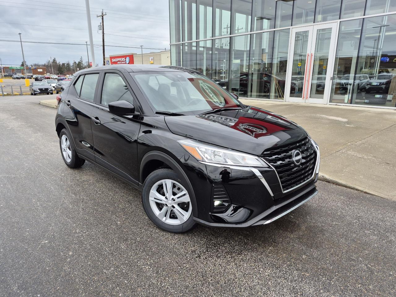 2025 Nissan Kicks Play S FWD Photo17