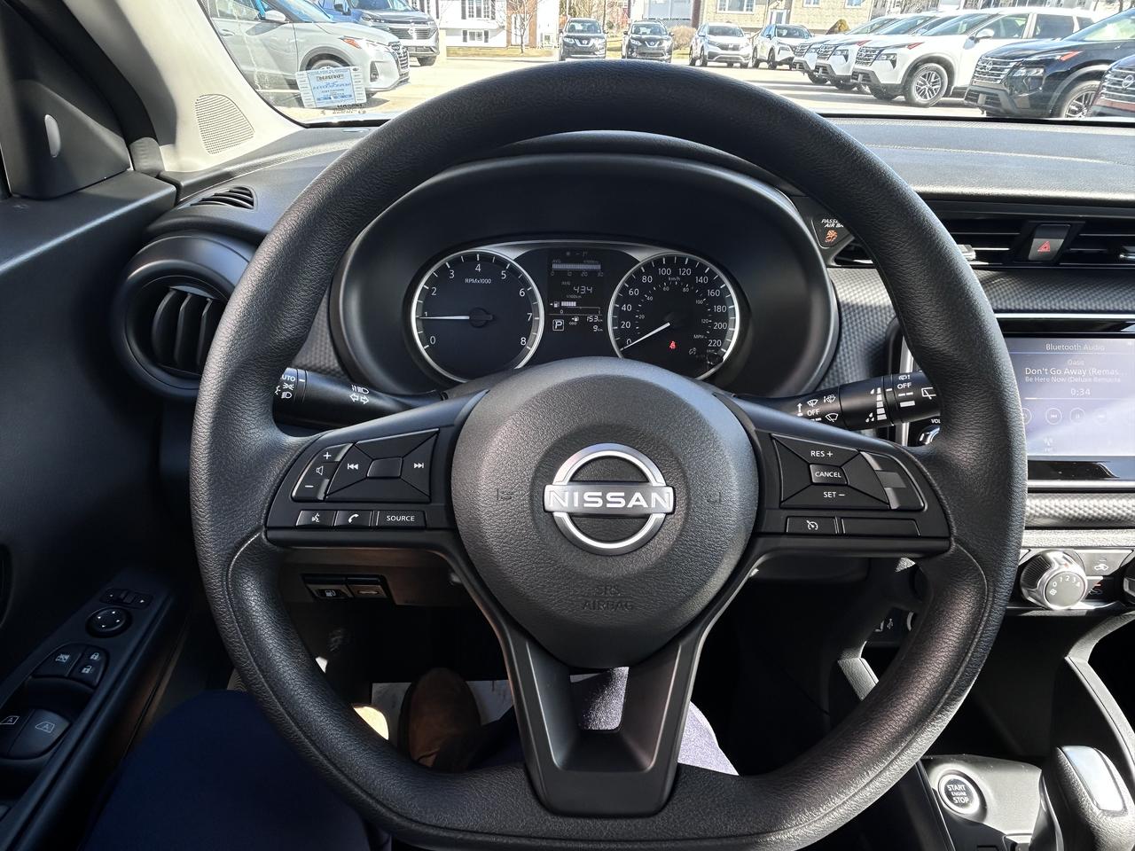 2025 Nissan Kicks Play S FWD Photo
