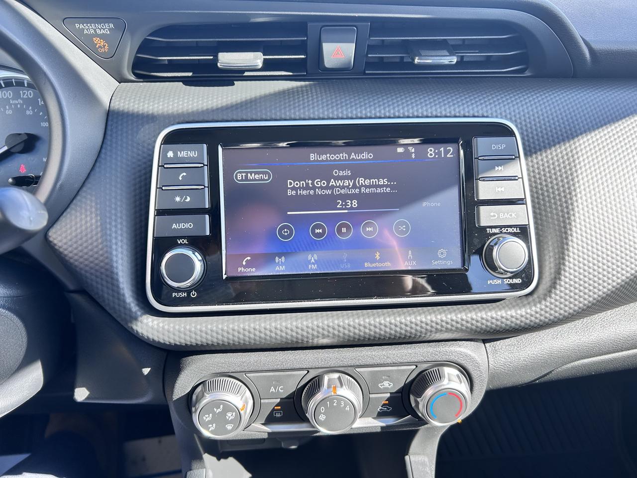 2025 Nissan Kicks Play S FWD Photo