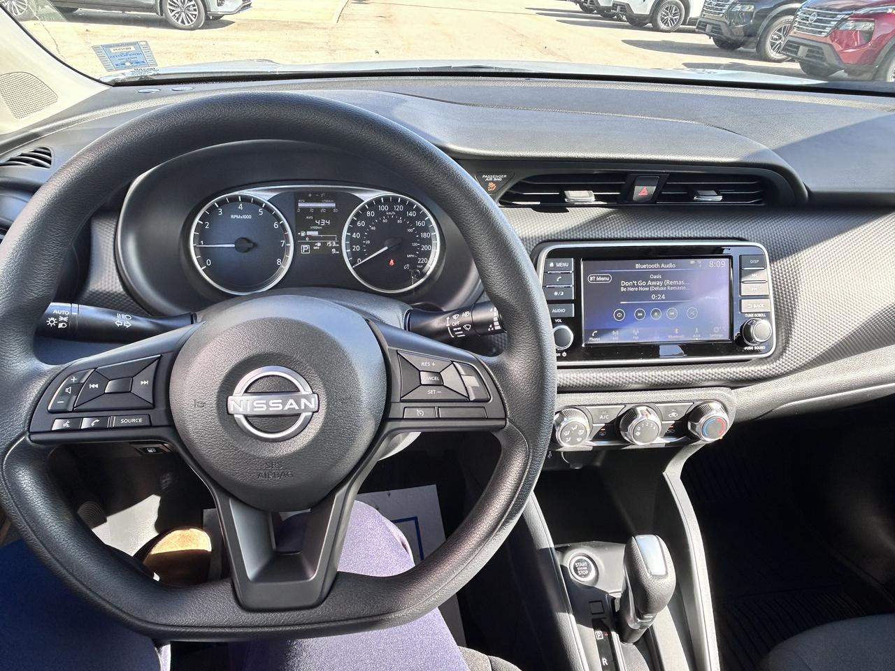 2025 Nissan Kicks Play S FWD Photo