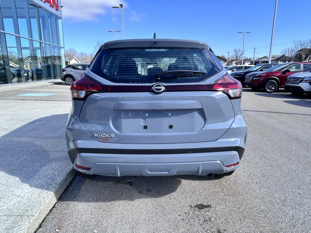 2025 Nissan Kicks Play S FWD Photo