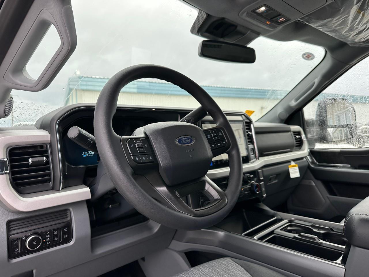 2026 Ford F-350 Super Duty SRW XLT 4WD CREW CAB 6.75' BOX Photo