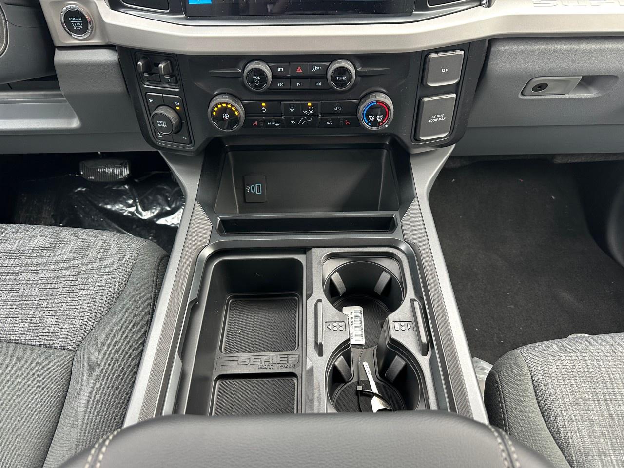 2026 Ford F-350 Super Duty SRW XLT 4WD CREW CAB 6.75' BOX Photo