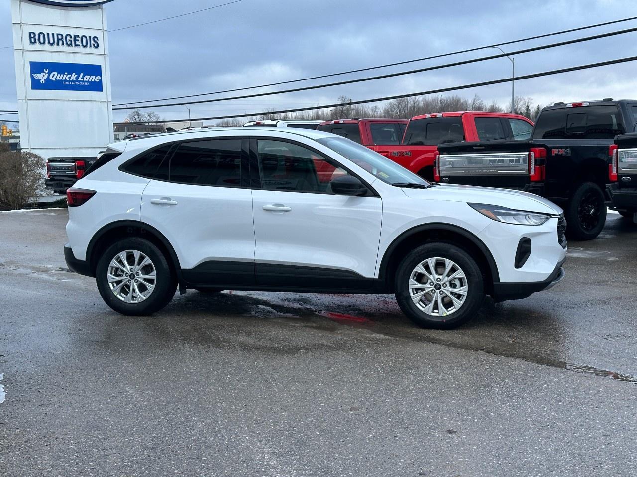 2026 Ford Escape Active AWD Photo4