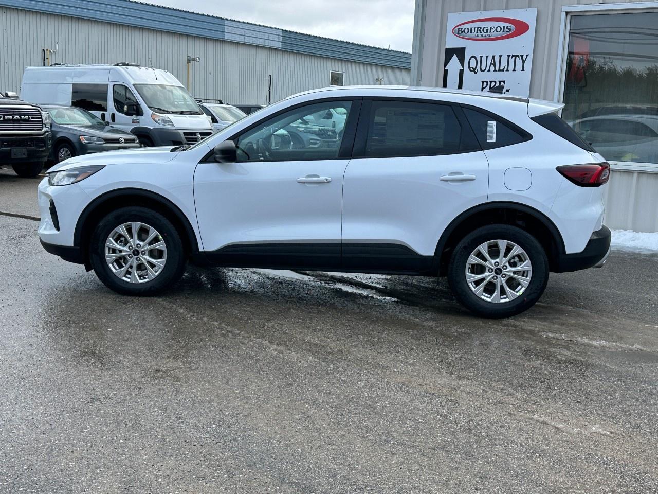 2026 Ford Escape Active AWD Photo