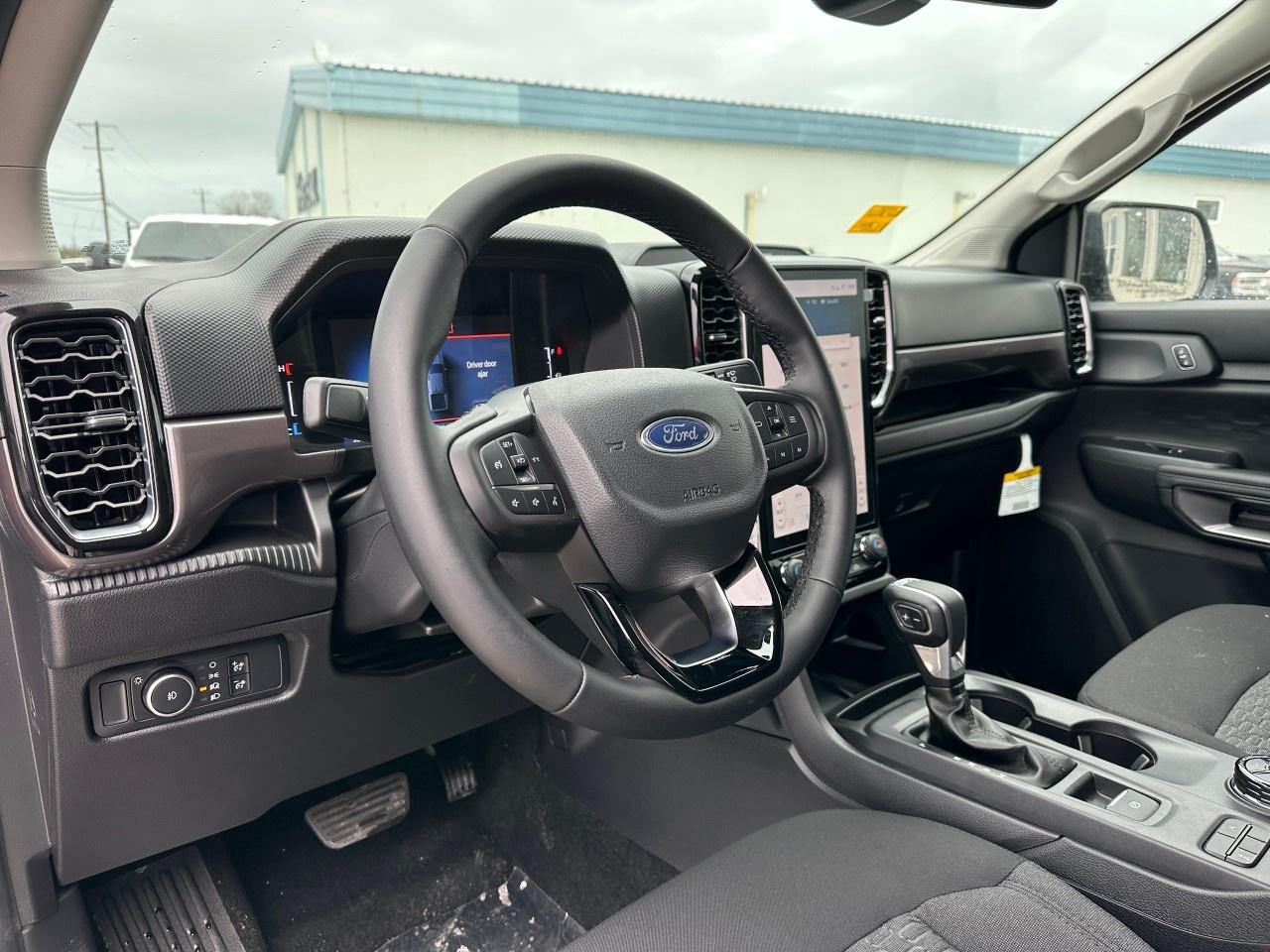 2025 Ford Ranger XLT 4WD SuperCrew 5' Box Photo