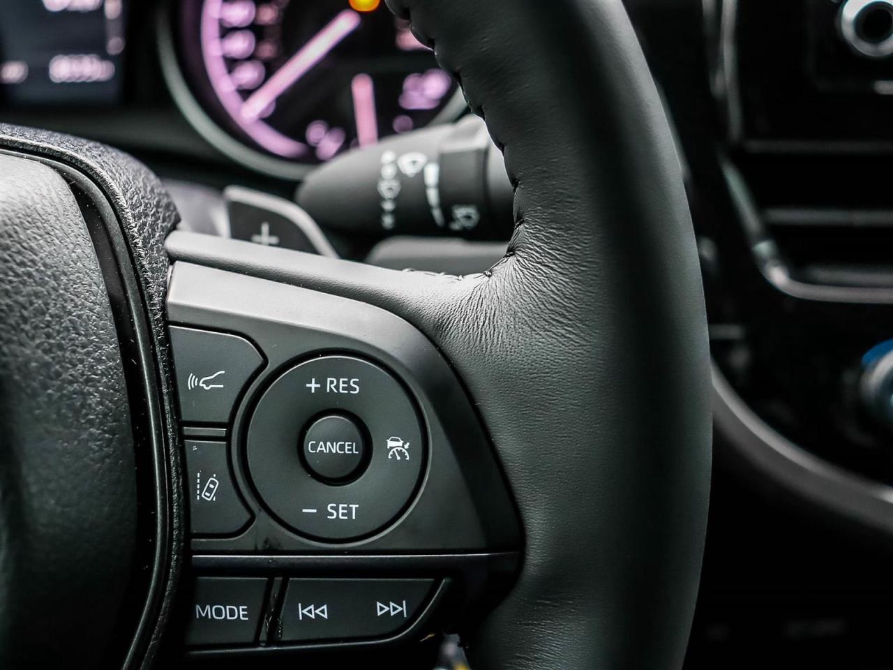 2024 Toyota Camry SE Photo