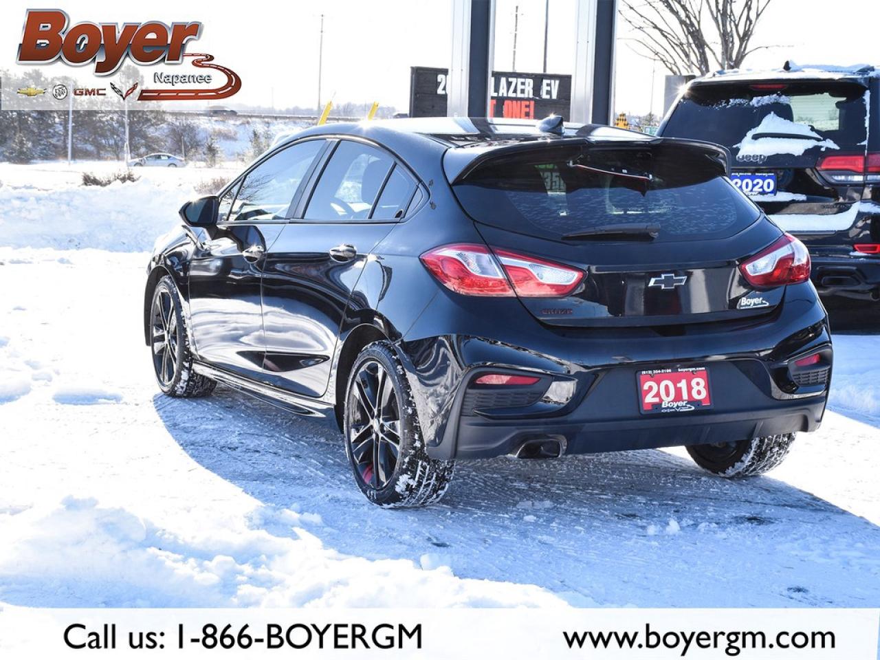 2018 Chevrolet Cruze Hatchback LT (Automatic) Photo3