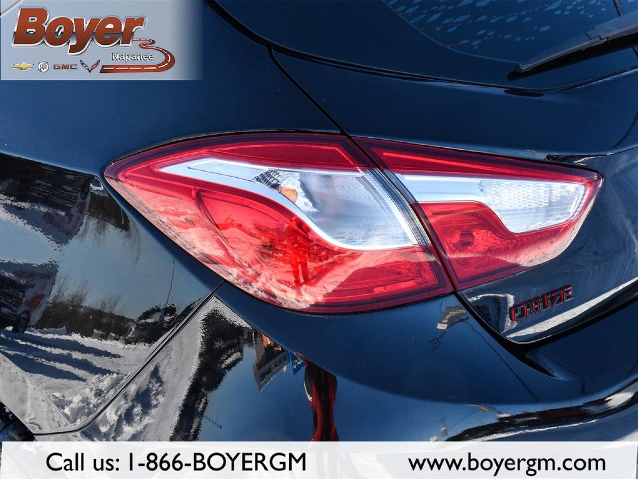 2018 Chevrolet Cruze Hatchback LT (Automatic) Photo