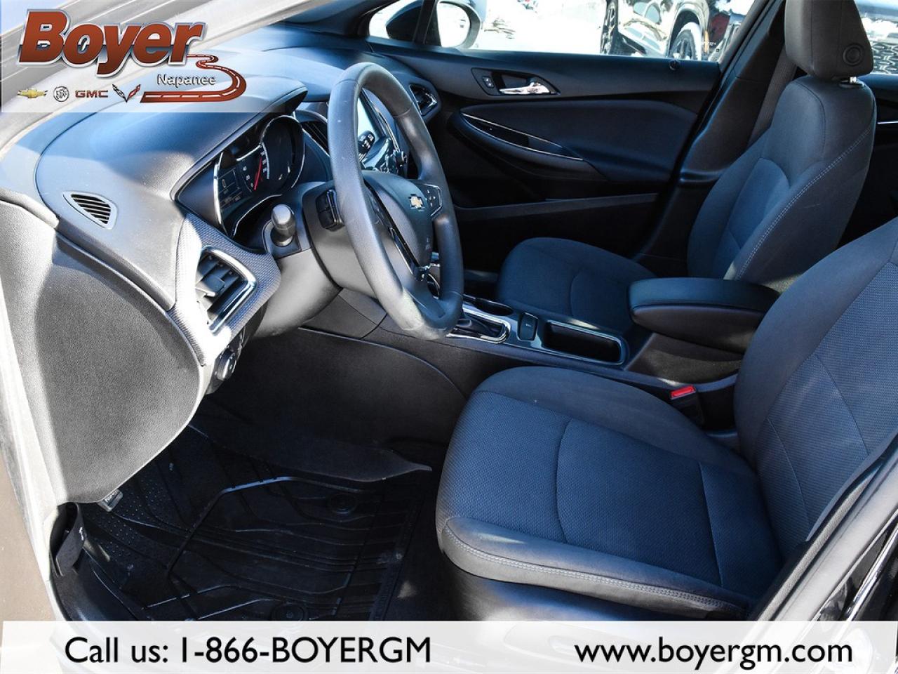 2018 Chevrolet Cruze Hatchback LT (Automatic) Photo