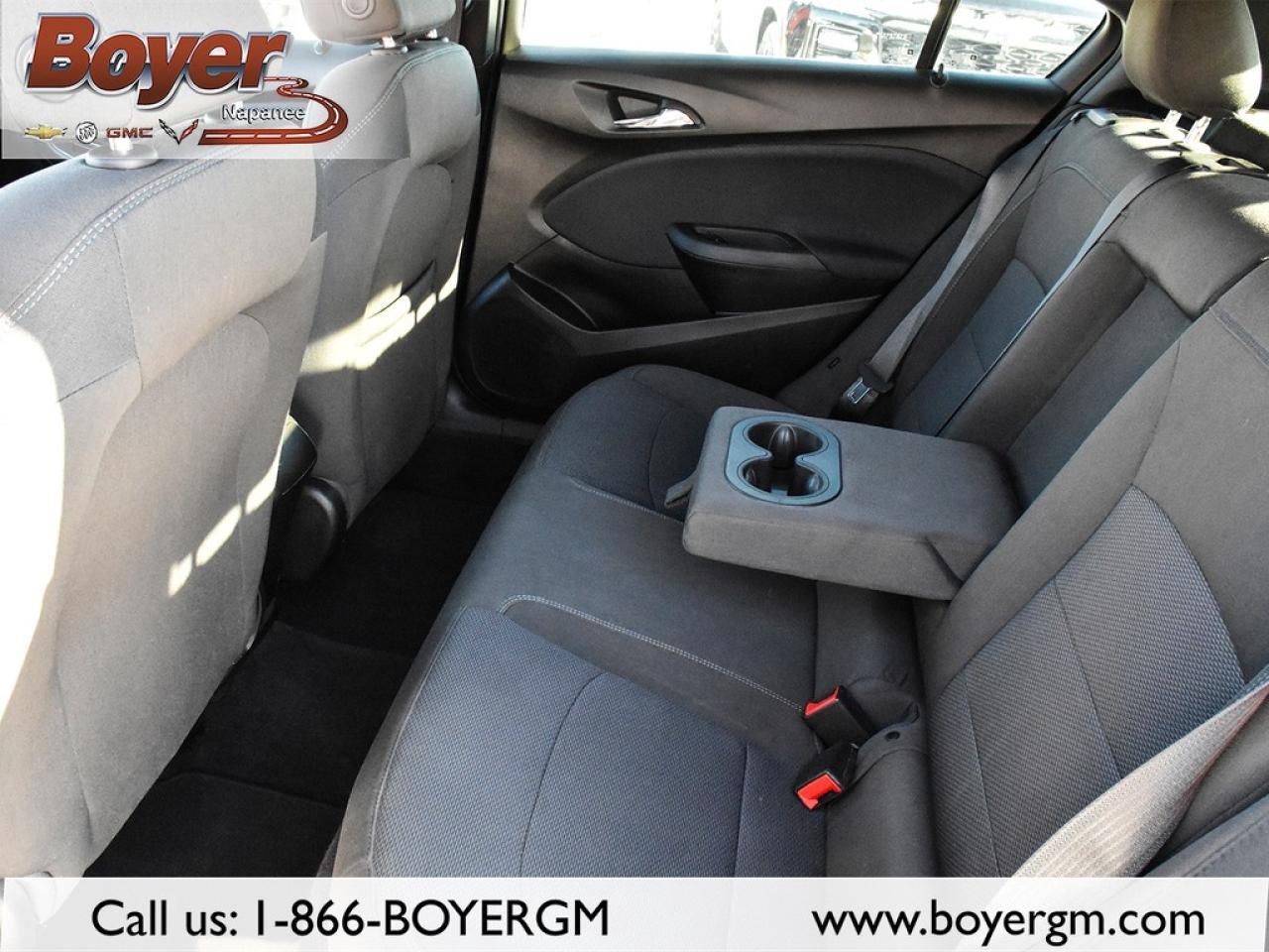 2018 Chevrolet Cruze Hatchback LT (Automatic) Photo