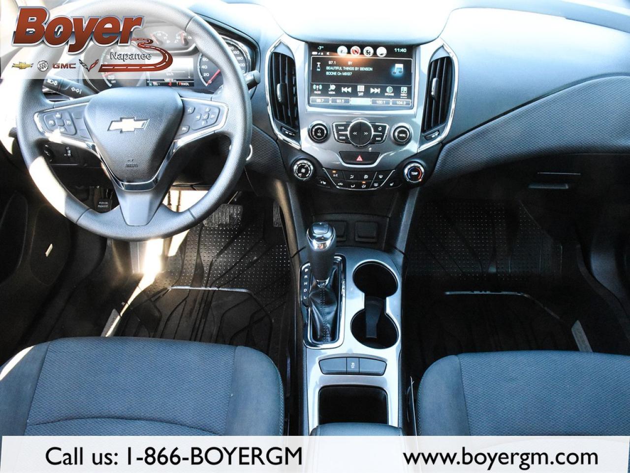 2018 Chevrolet Cruze Hatchback LT (Automatic) Photo