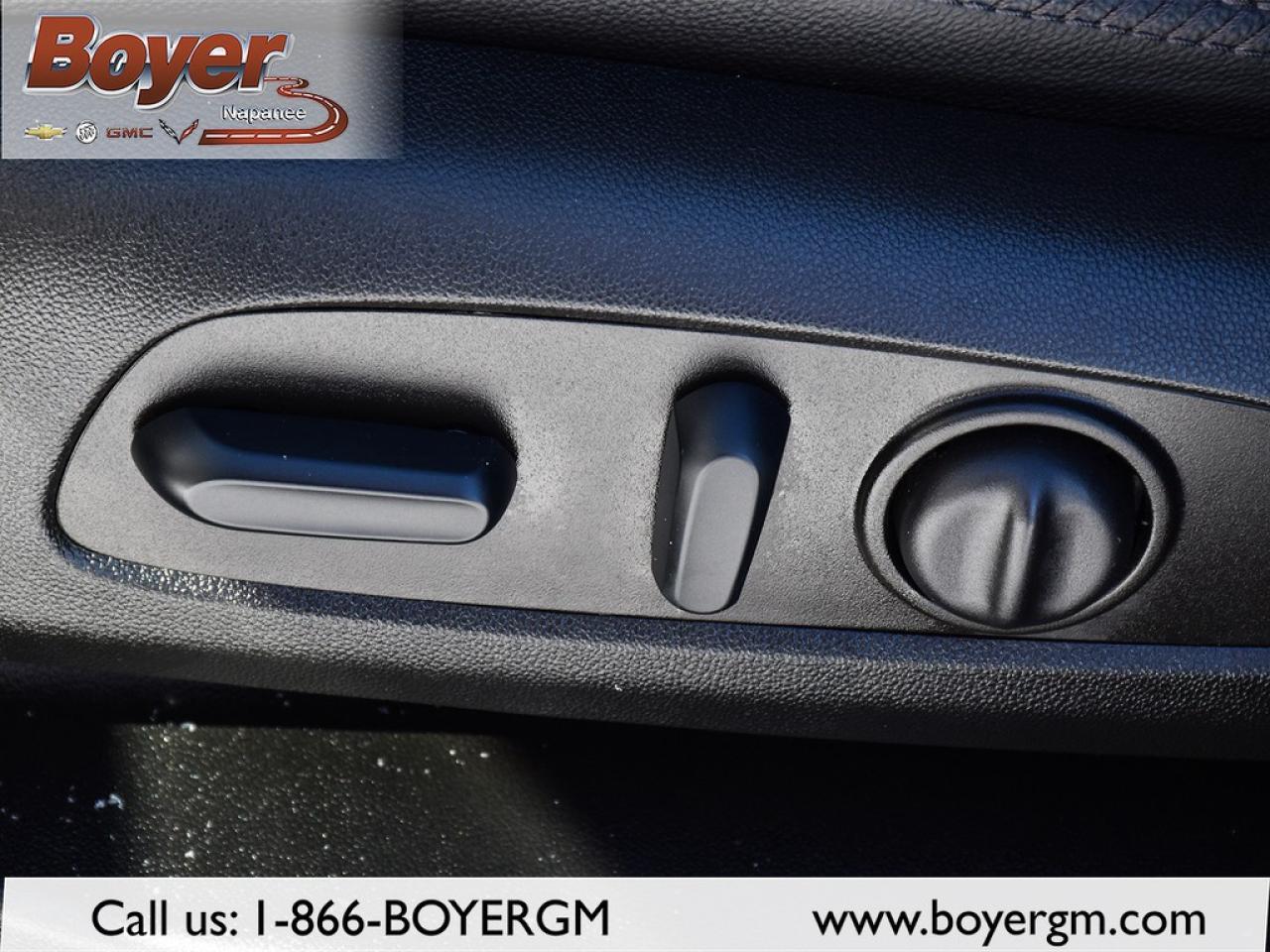 2022 GMC Terrain AWD Denali Photo