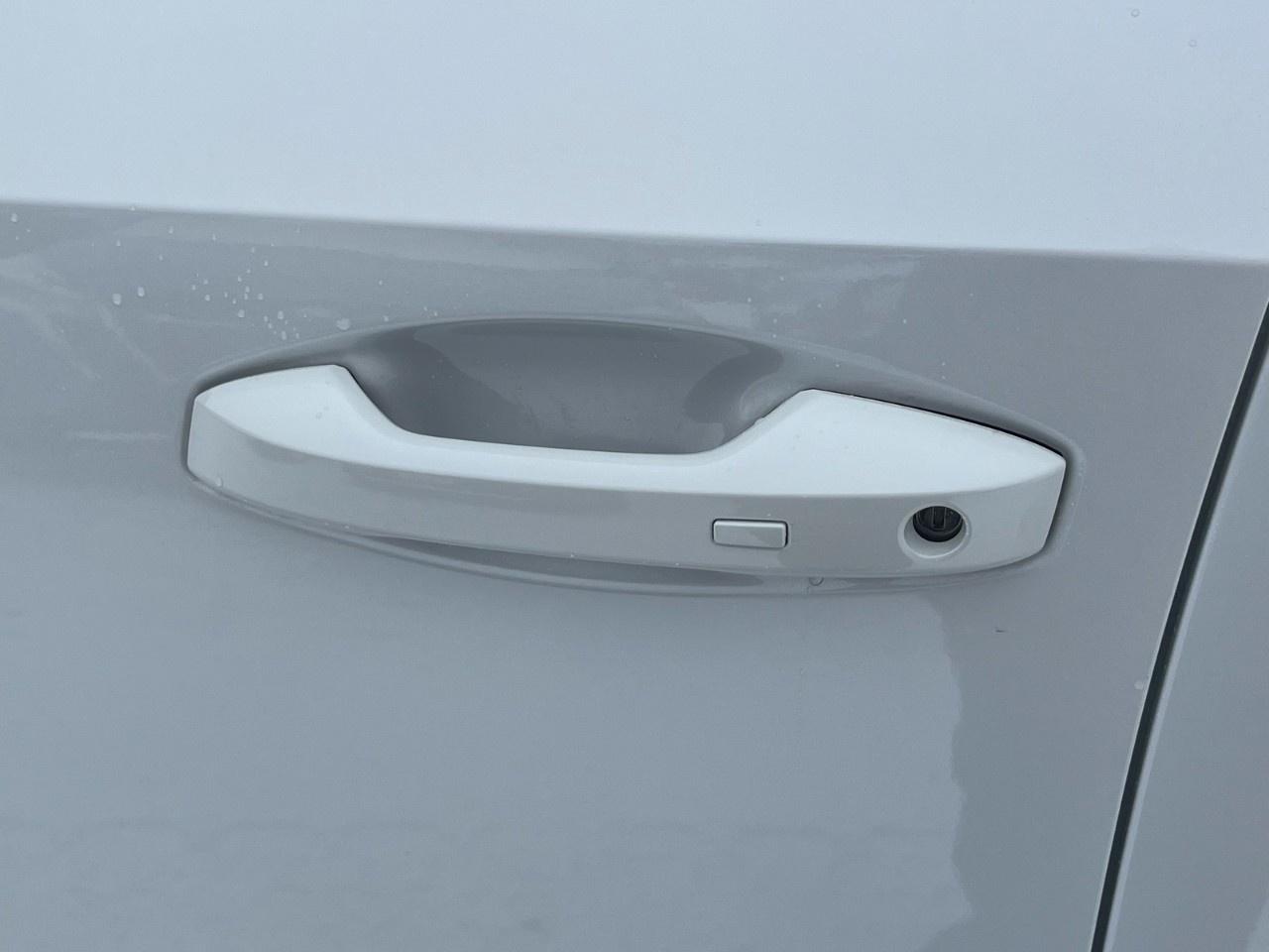 2026 Nissan Kicks SV AWD Photo