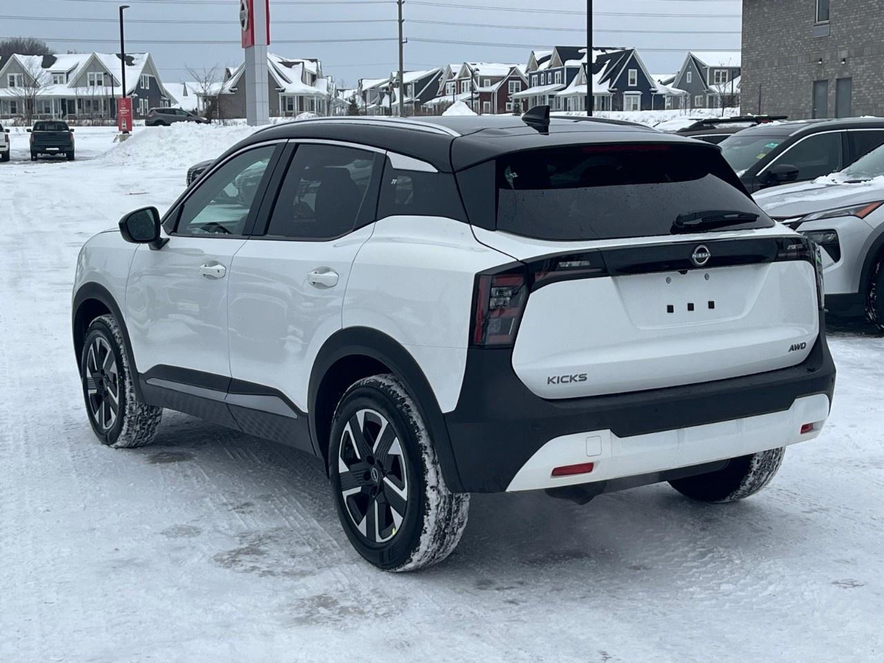 2026 Nissan Kicks SV AWD Photo