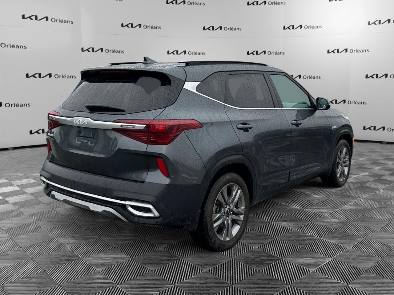 2023 Kia Seltos EX AWD Photo3