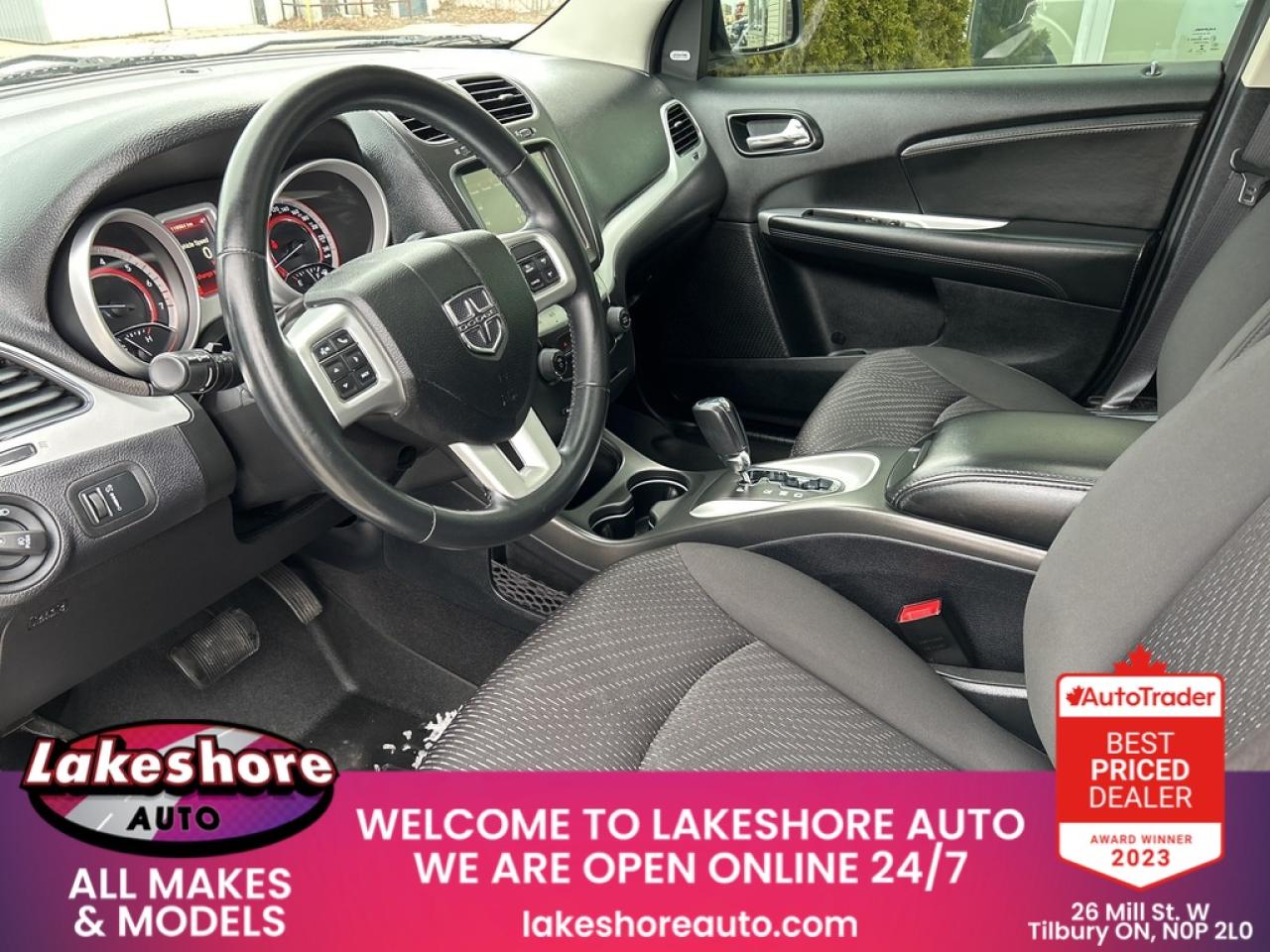 2017 Dodge Journey SXT Photo