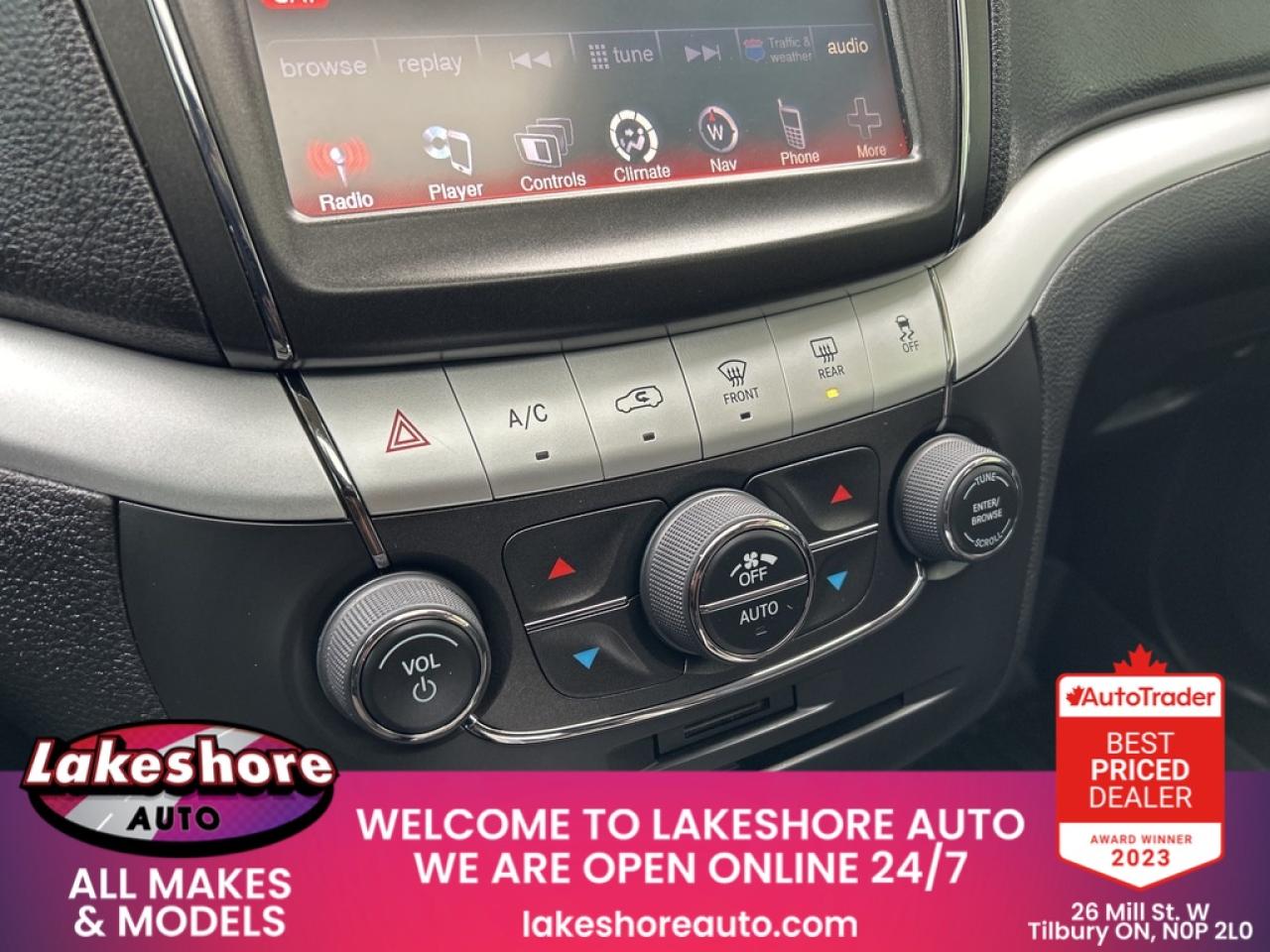 2017 Dodge Journey SXT Photo