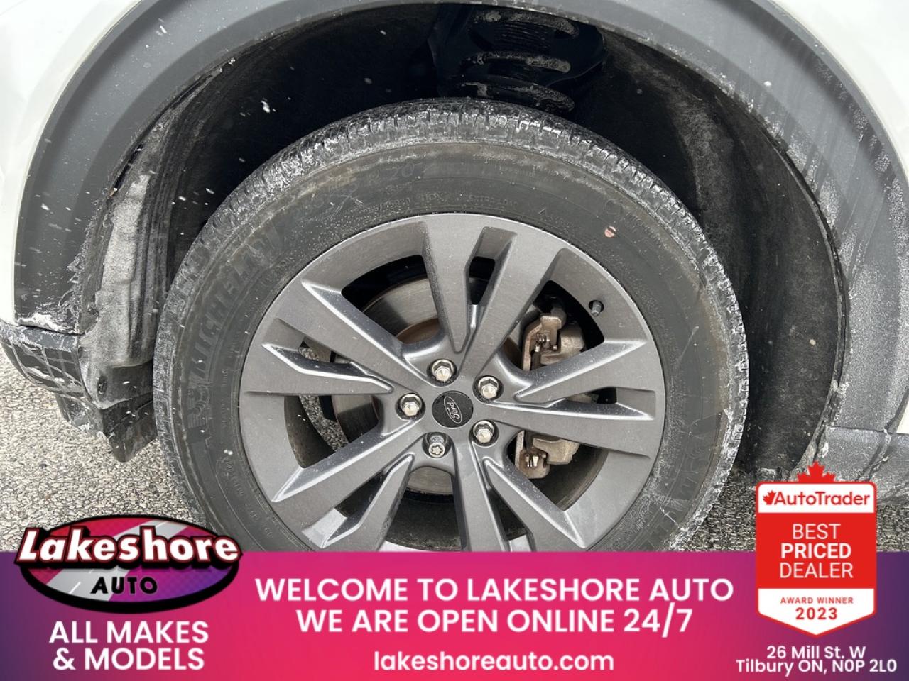 2023 Ford Explorer XLT Photo