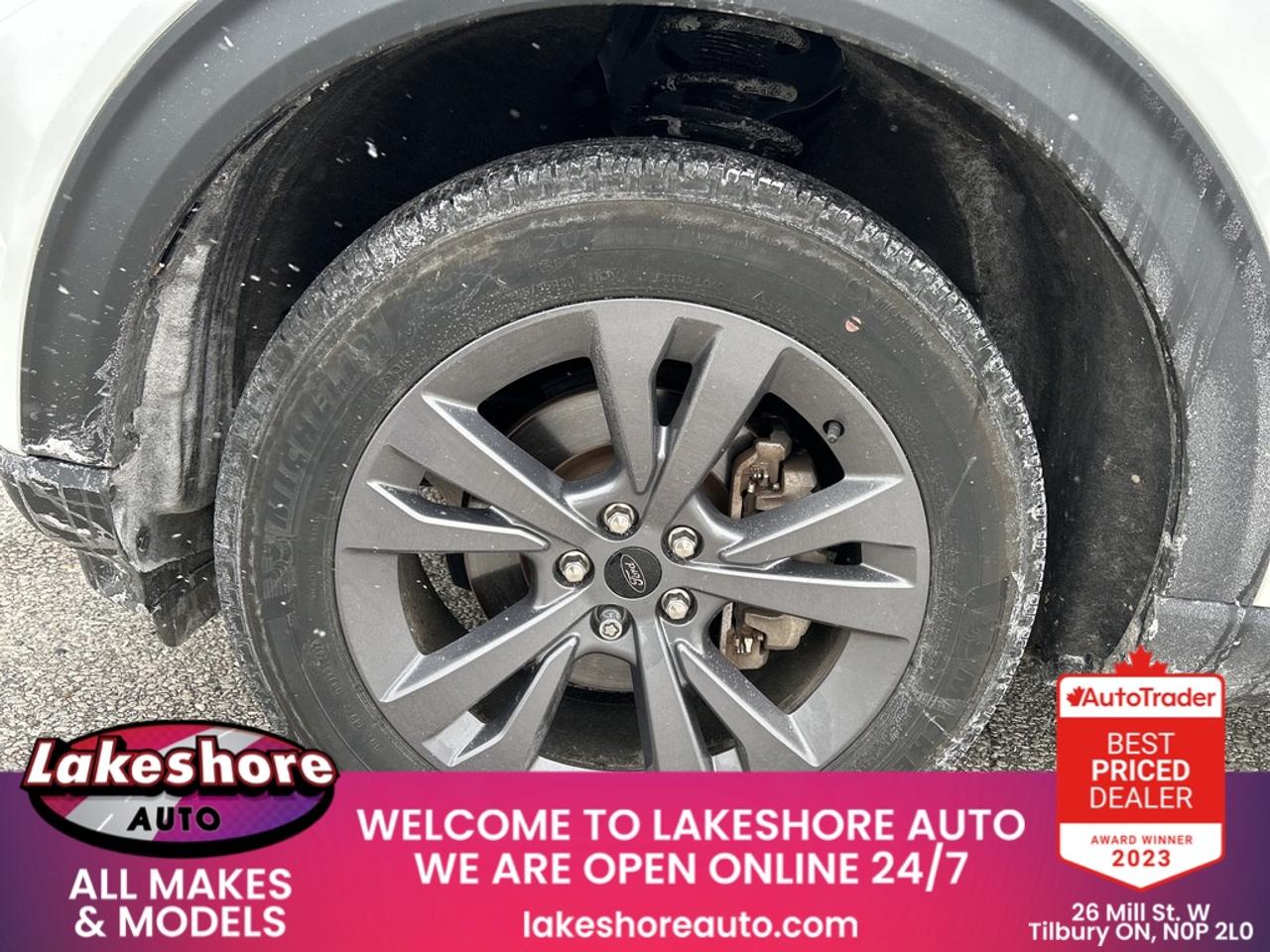 2023 Ford Explorer XLT Photo