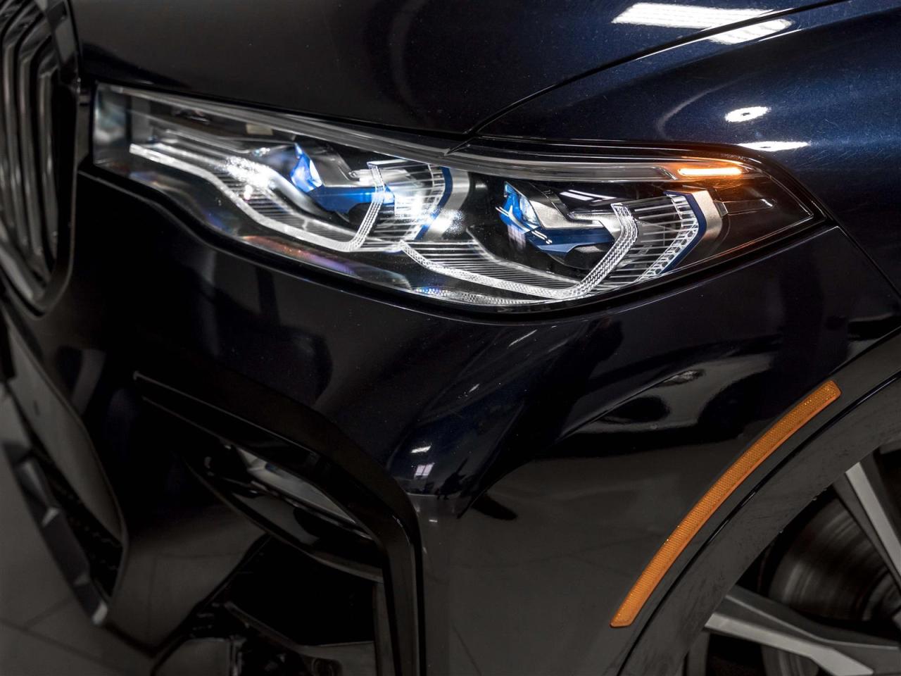 2022 BMW X7 M50i|M AERODYNAMICS|INDIVIDUAL|MASSAGE|LASER LIGHTS|ADAPT CRUISE Photo
